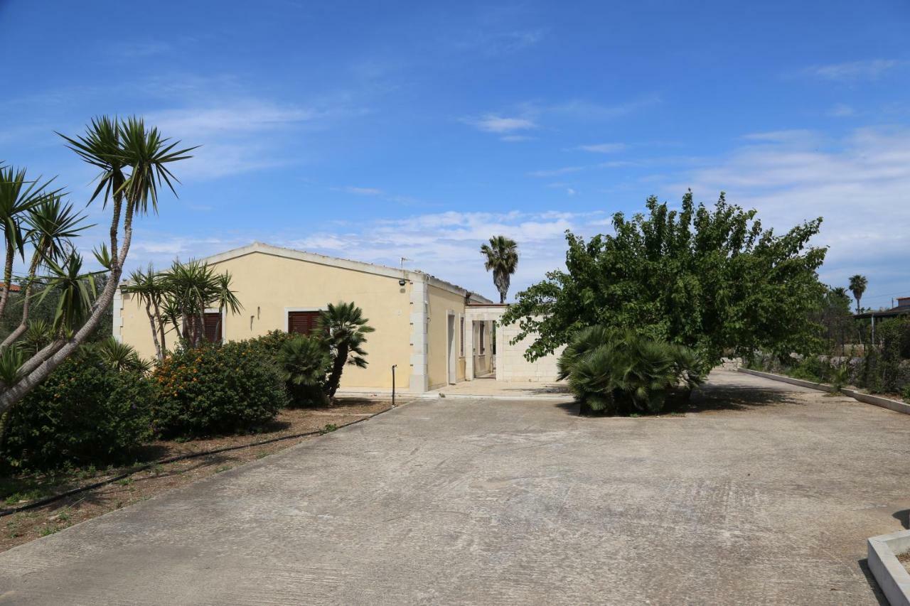 Ville Vendicari Al Mare Reitani Extérieur photo